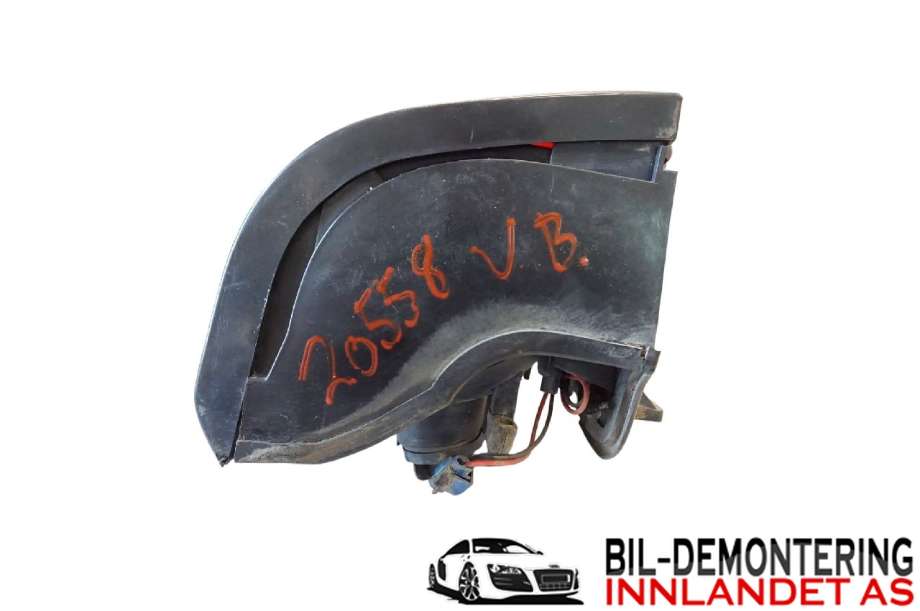 Baklykt venstre til Mitsubishi Pajero 1992-1999 (Type II) (MITSUBISHI|MB831089|)