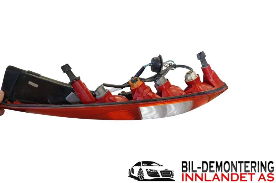 Baklykt høyre til Ford Mondeo 2001-2007 (Type III)  (FORD|1S71-13A602-CC|1130104|)