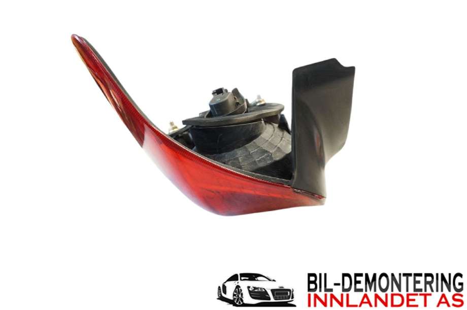 Baklykt venstre til Toyota Avensis 2003-2008 (Type II) (TOYOTA|8156105170|)