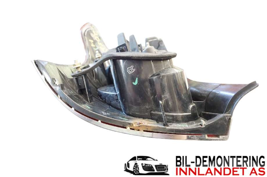 Baklykt høyre til Toyota Avensis 2003-2008 (Type II)  (TOYOTA|8155105180|)