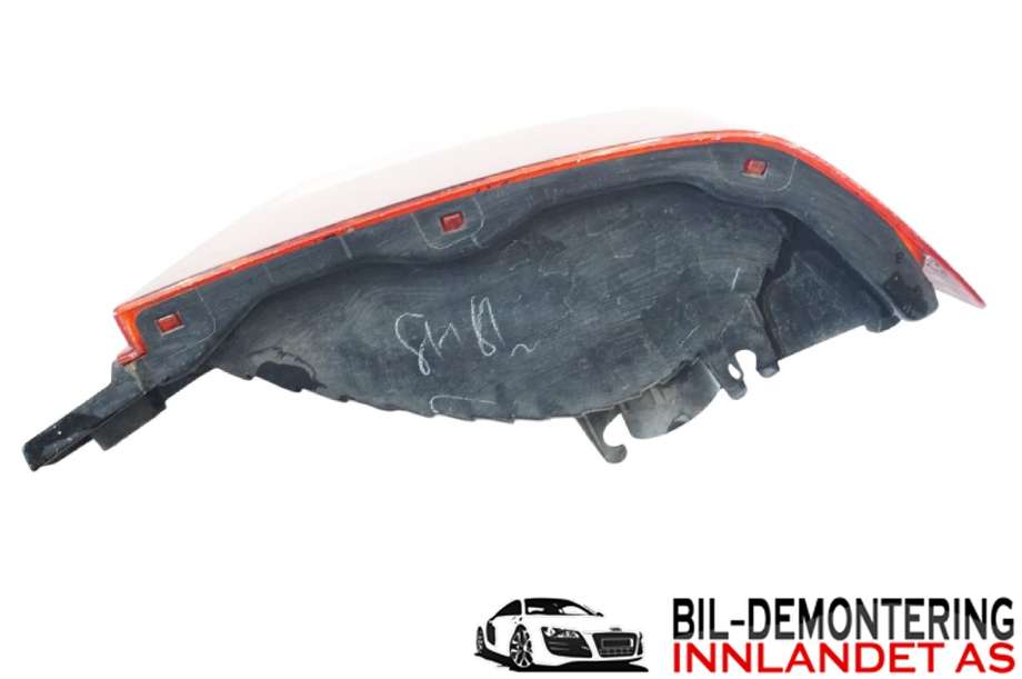 Baklykt høyre til Subaru Forester 2002-2005 (Type II, Fase 1) (SUBARU|84201SA060|)