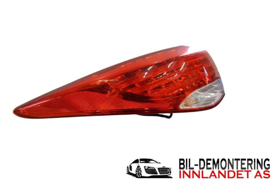 Baklykt venstre til Hyundai i40, 2012-2017  (HYUNDAI|924103Z000)
