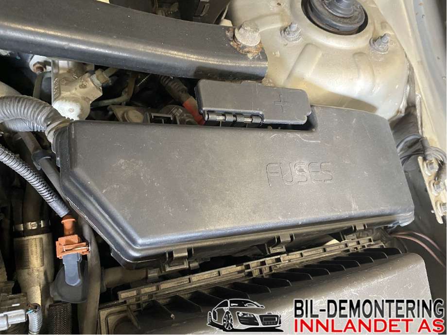 Sikringsboks til Volvo XC90, 2002-2006 (Type I, Fase 1)  (VOLVO|8678449)