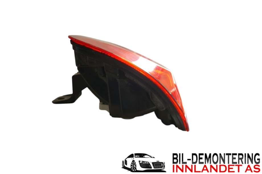 Baklykt venstre til VW Caddy 2015-2020 (Type III, Fase 3)  (VOLKSWAGEN|2K1 945 095 Q|)