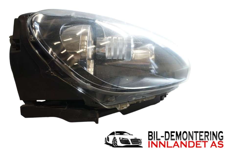 Frontlykt høyre halogen til VW Golf VI 2008-2012 (VOLKSWAGEN|5K1 941 006 L|)