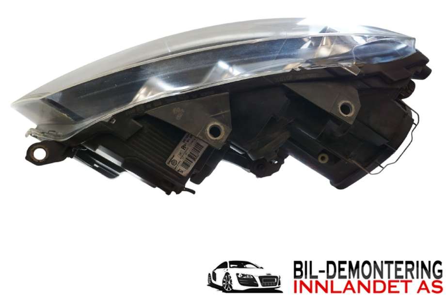Frontlykt høyre halogen til VW Golf VI 2008-2012 (VOLKSWAGEN|5K1 941 006 L|)