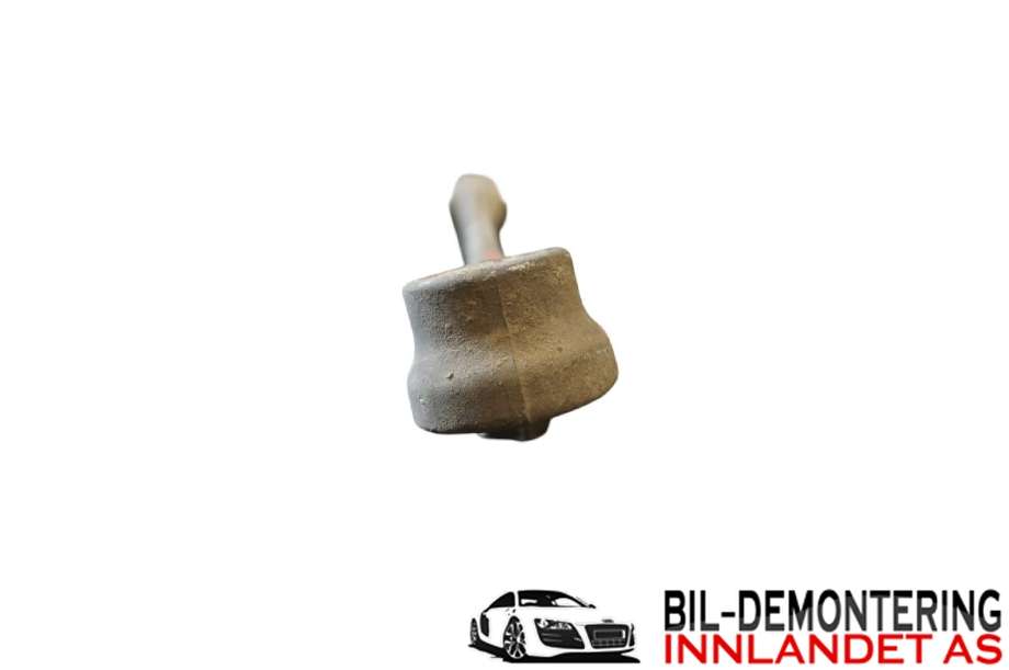 Bærebru venstre foran nedre til Audi A4 2007-2014 (Type IV) (B8) (B8) (AUDI|8K0 407 151 D|)