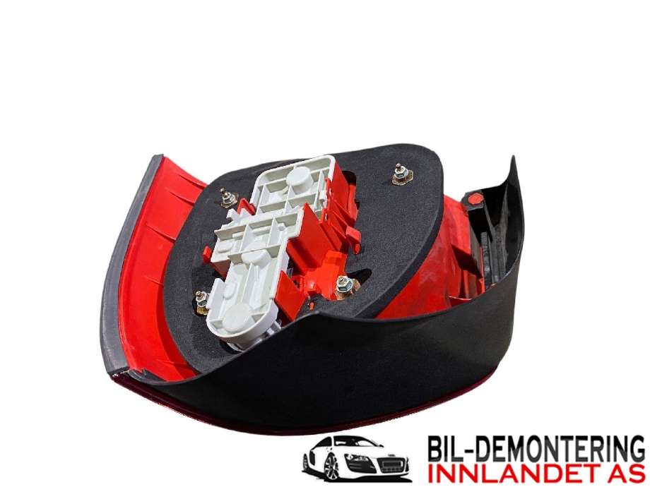 Baklykt venstre til Audi A3 1996-2003 (Type I)  (AUDI|8L0 945 095 B|)