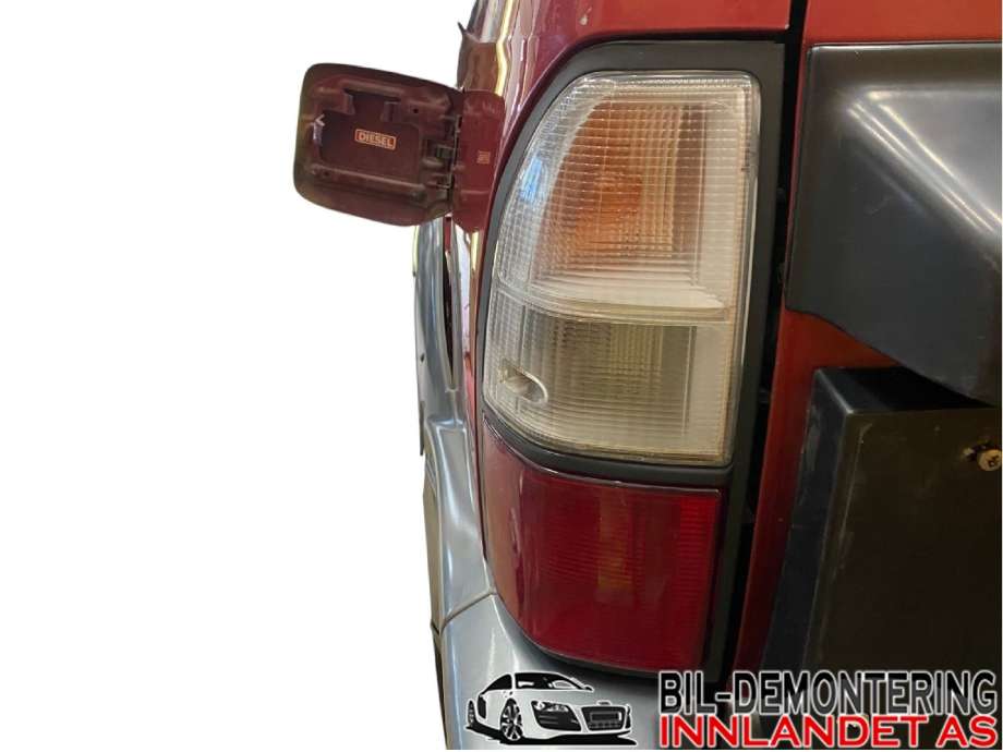 Baklykt venstre til Toyota Land Cruiser 100, 1998-2007  (TOYOTA|8156060550)