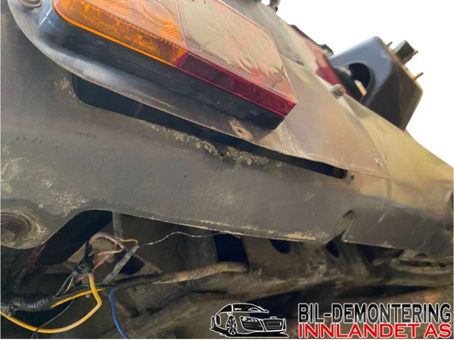 Støtfanger bak til Toyota Land Cruiser 100 1998-2007 (5215960070|521596A918|)