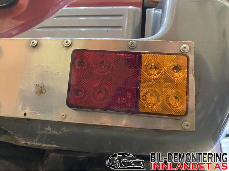 Støtfanger bak til Toyota Land Cruiser 100 1998-2007 (5215960070|521596A918|)