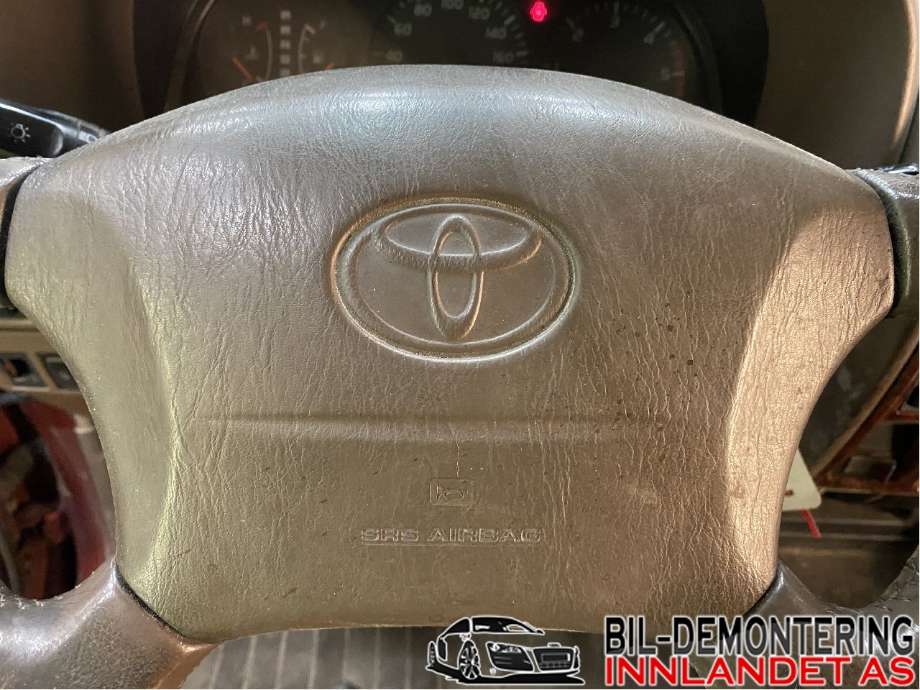 Airbag rattpute til Toyota Land Cruiser 100, 1998-2007  (TOYOTA|4513060210E0)