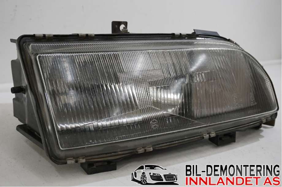 Frontlykt høyre halogen til Ford Scorpio 1985-1991 (|85GG13N010AA|1305235101)