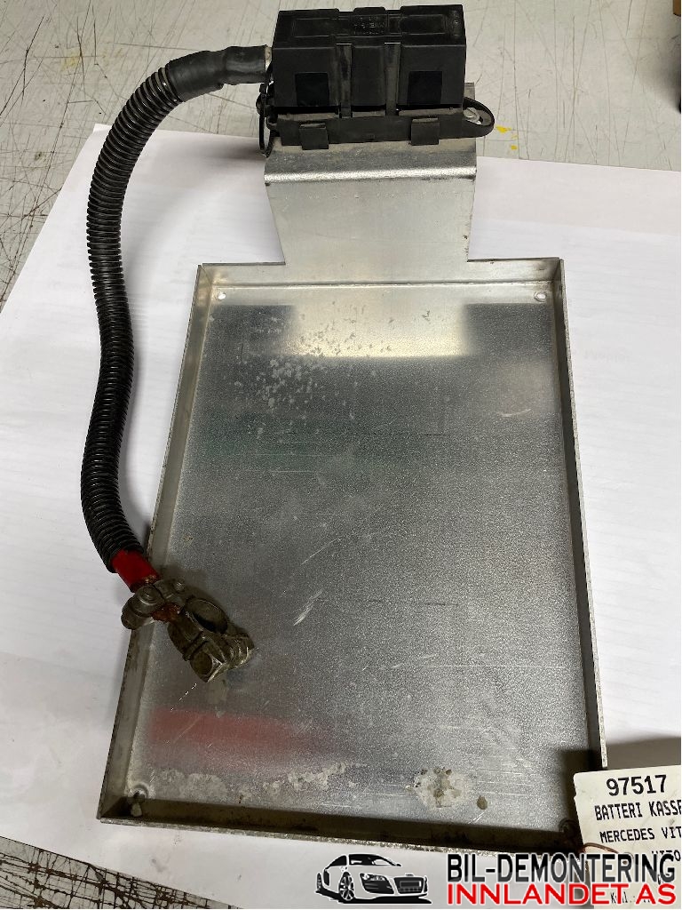 Batterikasse/feste til Mercedes Vito/Viano, 1996-2003 (W638) (W638) 