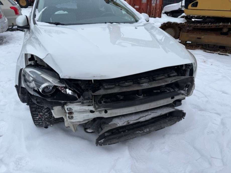 Volvo V40 2012-2019 , Motorkode: D4162T, Girkassekode: 