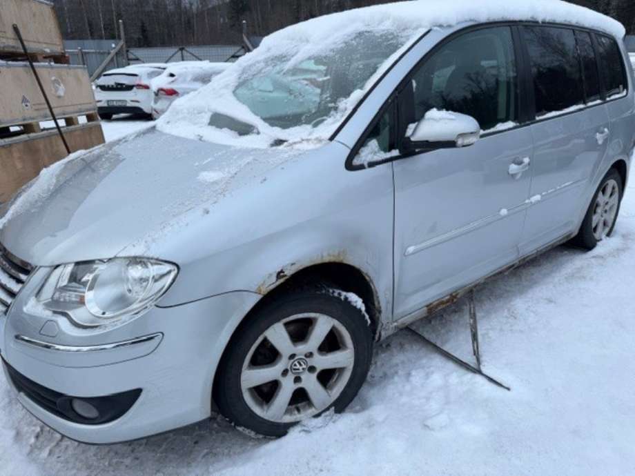 VW Touran 2007-2010 (Type I, Fase 2) , Motorkode: BLS, Girkassekode: 