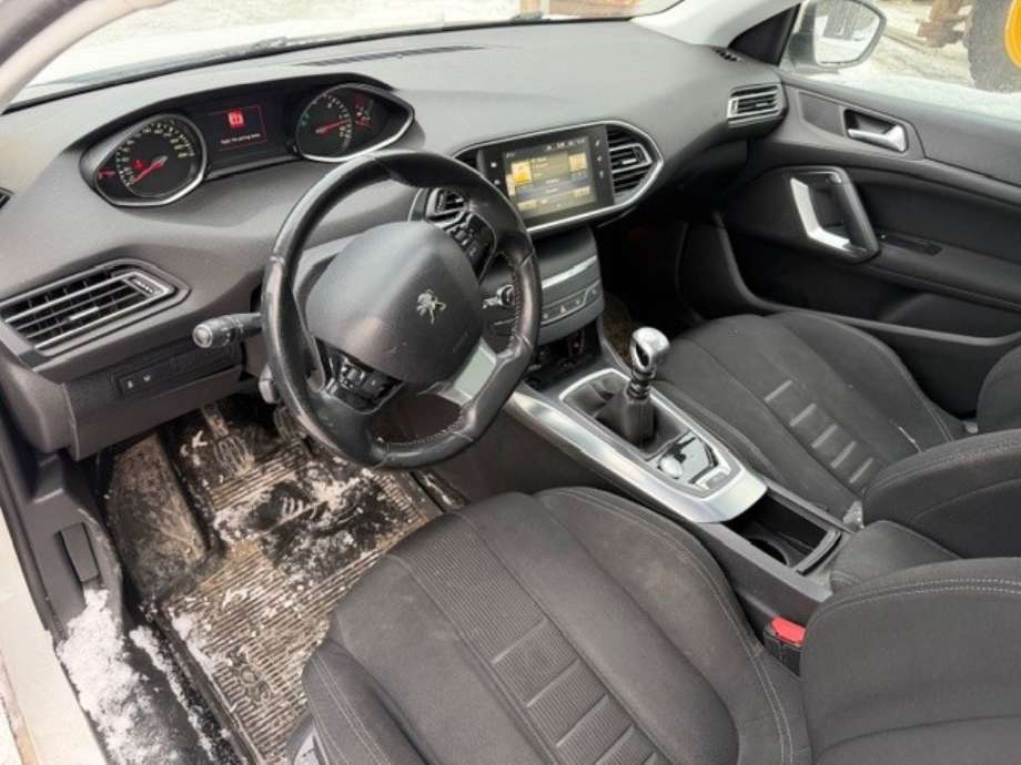 Peugeot 308, 2013-2021 (Type II)  delebil , Motorkode: 9H05