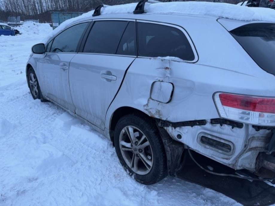 Toyota Avensis 2009-2015 (Type III, Fase 1) , Motorkode: 2ZR-FAE, Girkassekode: 