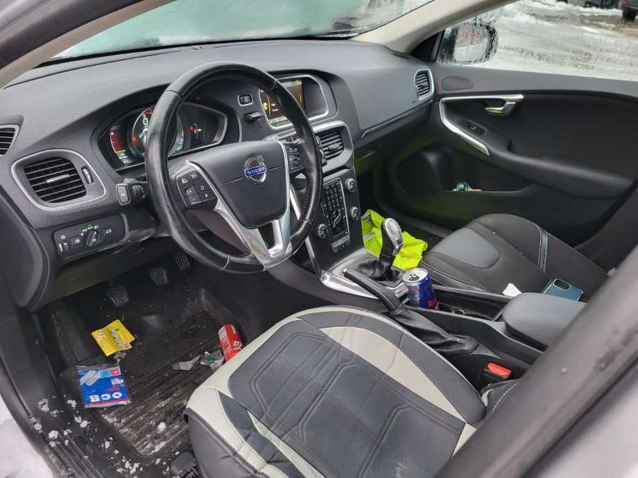 Volvo V40 2012-2019 delebil , Motorkode: D4162T, Girkassekode: 