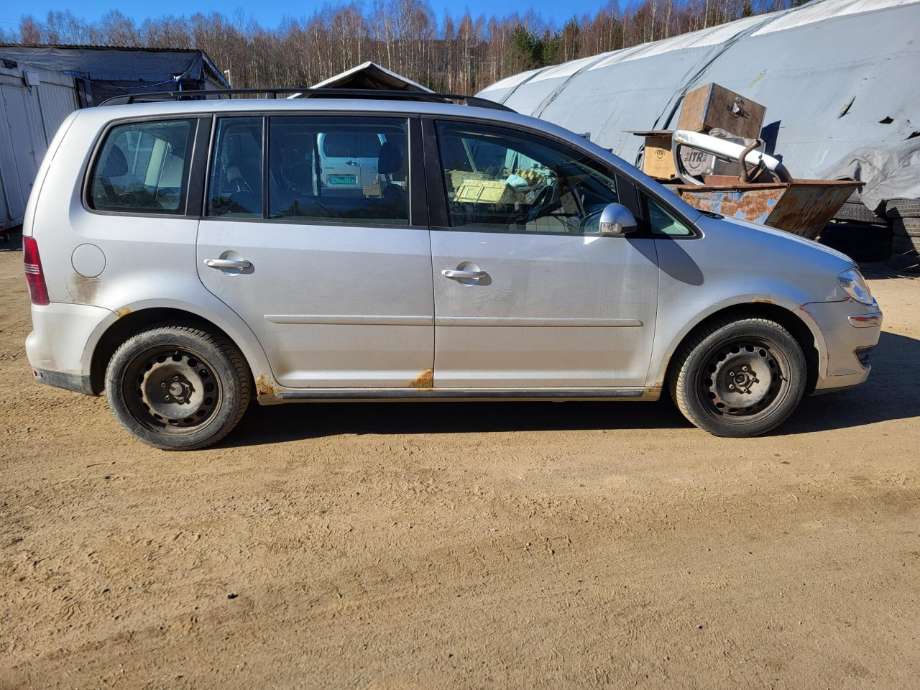 VW Touran 2007-2010 (Type I, Fase 2) , Motorkode: BLS, Girkassekode: 