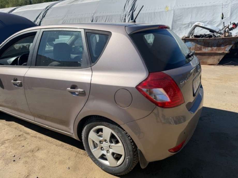 Kia Cee