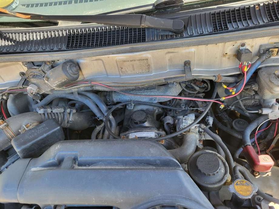 Toyota Hiace 1996-2001 (Fase 1) , Motorkode: 2L-T, Girkassekode: 