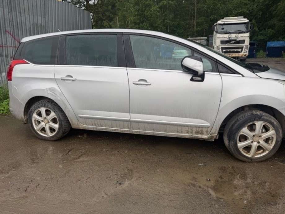 Peugeot 5008, 2010-2017 (Type I)  delebil , Motorkode: 9H01