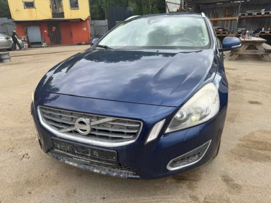 Volvo V60 2010-2013 (Type I, Fase 1) , Motorkode: D4162T, Girkassekode: 