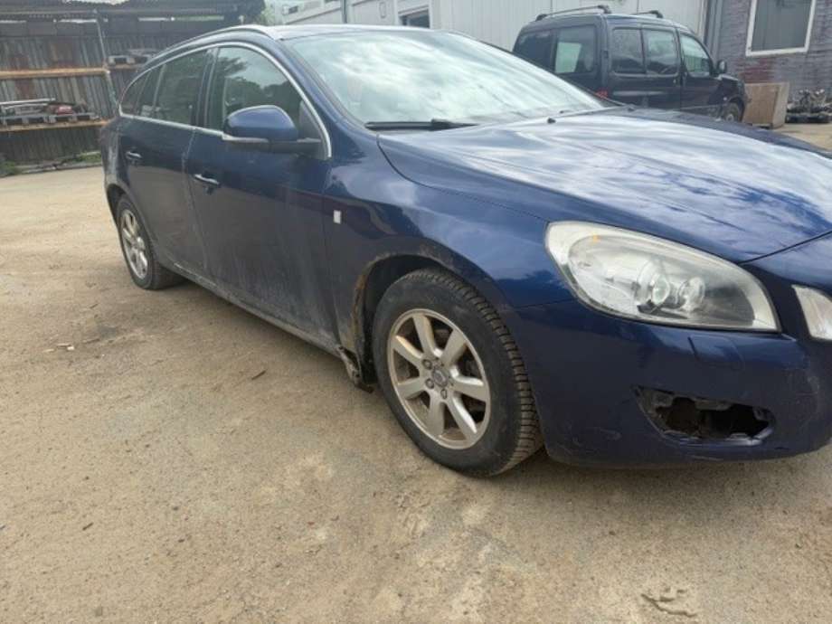 Volvo V60 2010-2013 (Type I, Fase 1) , Motorkode: D4162T, Girkassekode: 
