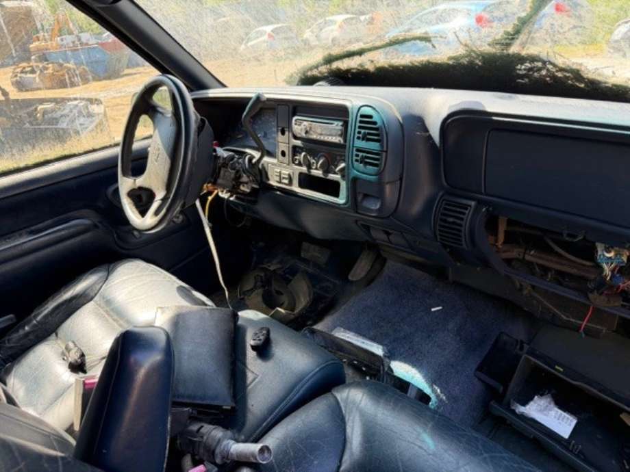 Chevrolet Tahoe 1996-2000 (Type I) delebil , Motorkode: , Girkassekode: 