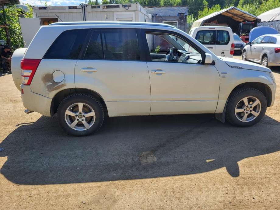 Suzuki Grand Vitara 2005-2015 (Type III) , Motorkode: F9Q, Girkassekode: 