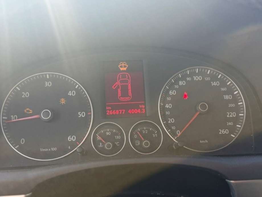 VW Touran 2010-2015 (Type I, Fase 3) , Motorkode: BLS, Girkassekode: