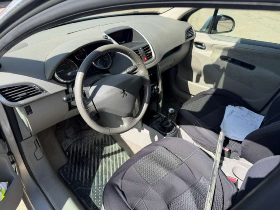 Peugeot 207 2006-2012 , Motorkode: 5FW, Girkassekode: 
