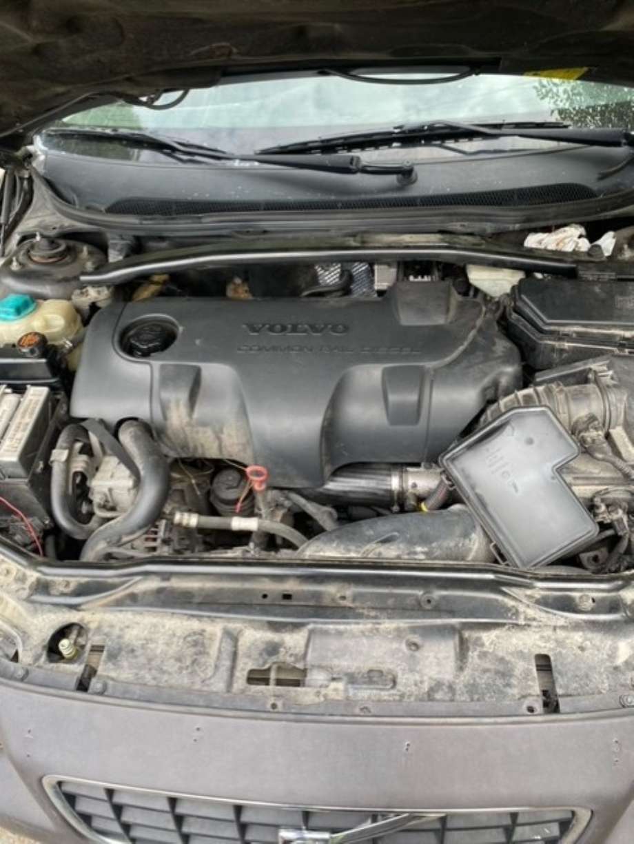 Volvo XC70 2001-2004 (Type I, Fase 1) , Motorkode: D5244T, Girkassekode: 