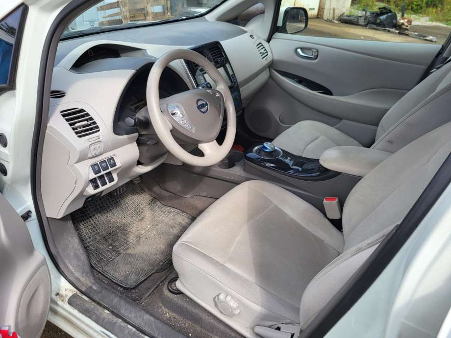 Nissan Leaf 2011-2017 (Type I) , Motorkode: , Girkassekode: