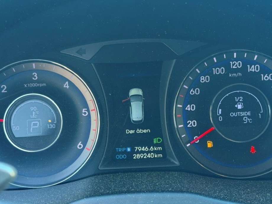Hyundai i40 2012-2017 , Motorkode: D4FD, Girkassekode: 