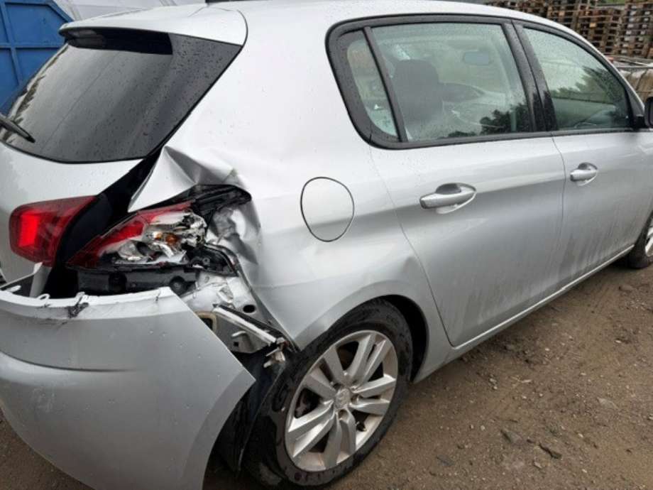 Peugeot 308 2013-2021 (Type II) , Motorkode: 9H06, Girkassekode: 