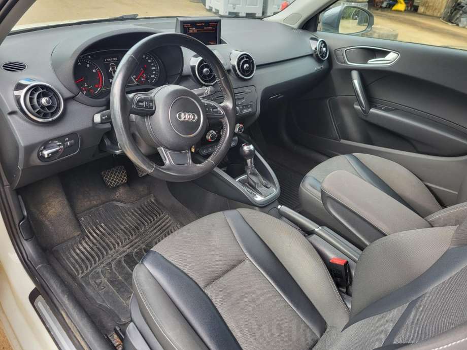 Audi A1 2010-2014 (Type I, Fase 1) , Motorkode: CAX, Girkassekode: 