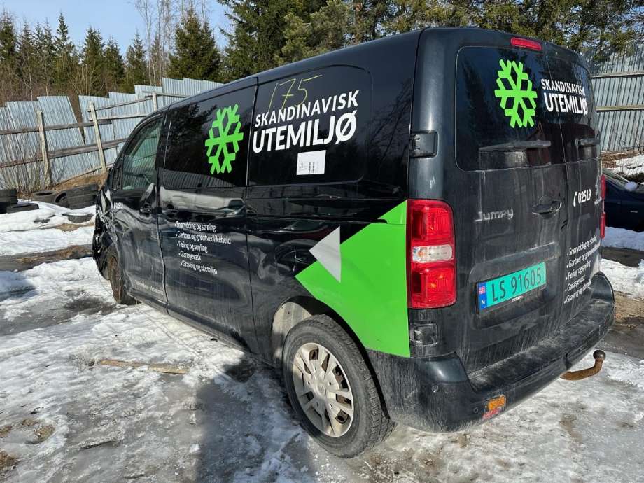 Citroën Jumpy 2016-->> (Type III) (utgår) (utgår), Motorkode: AH01, Girkassekode: 