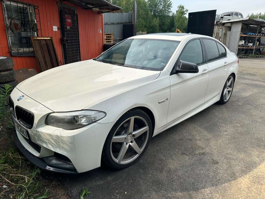 BMW 5-Serie 2010-2017 (F10/F11) (F10/F11), Motorkode: N47D20C, Girkassekode: GA8HP45Z