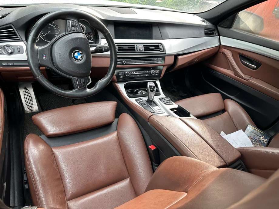 BMW 5-Serie 2010-2017 (F10/F11) (F10/F11), Motorkode: N47D20C, Girkassekode: GA8HP45Z