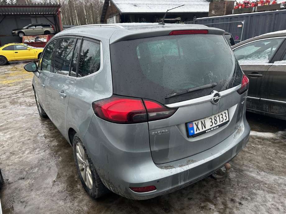 Opel Zafira Tourer 2012-2018 , Motorkode: A20DT, Girkassekode: 