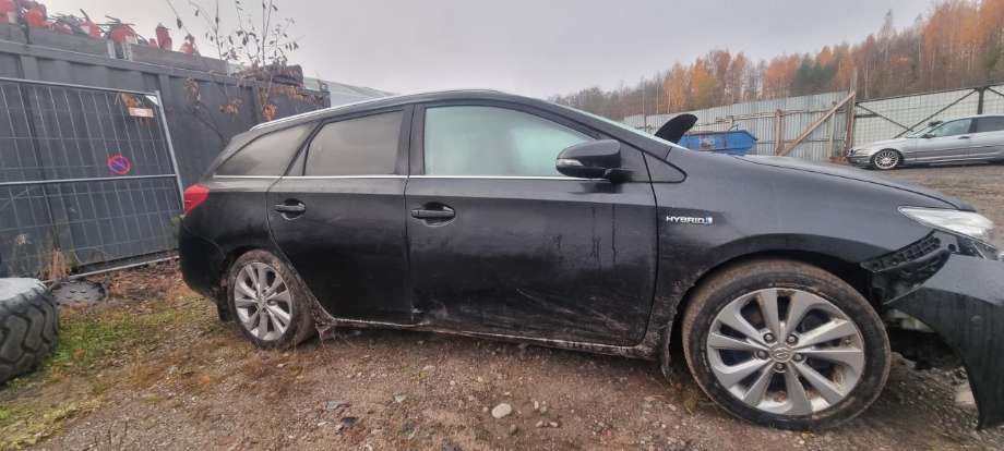 Toyota Auris 2013-2015 (Type II, Fase 1) , Motorkode: 2ZR-FXE, Girkassekode: 
