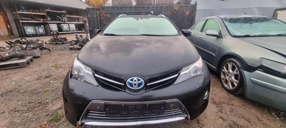 Toyota Auris 2013-2015 (Type II, Fase 1) , Motorkode: 2ZR-FXE, Girkassekode: 