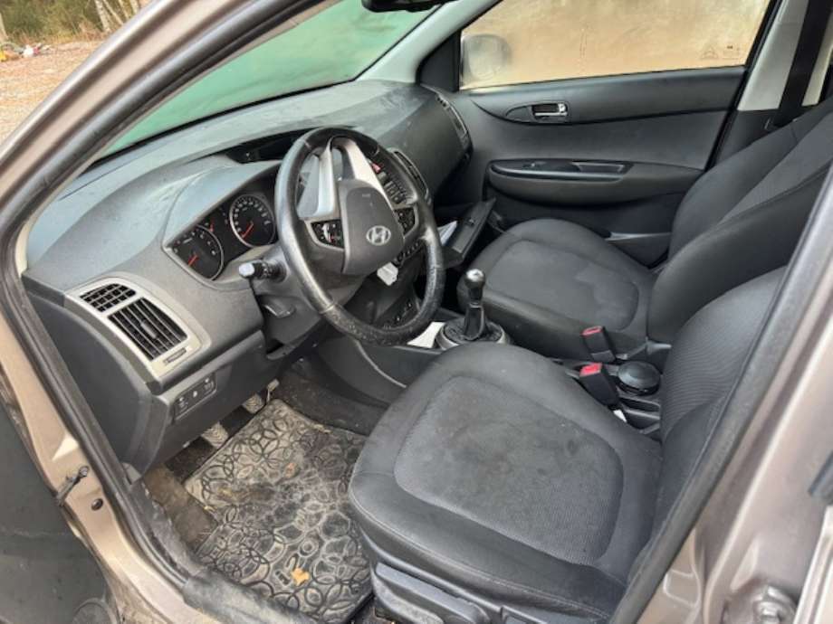 Hyundai i20 2009-2014 (Type I) , Motorkode: G4LA-5H, Girkassekode: 