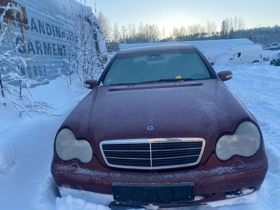Mercedes C-Klasse 2004-2007 (Fase 2) (W203) (W203), Motorkode: 271 946, Girkassekode: 
