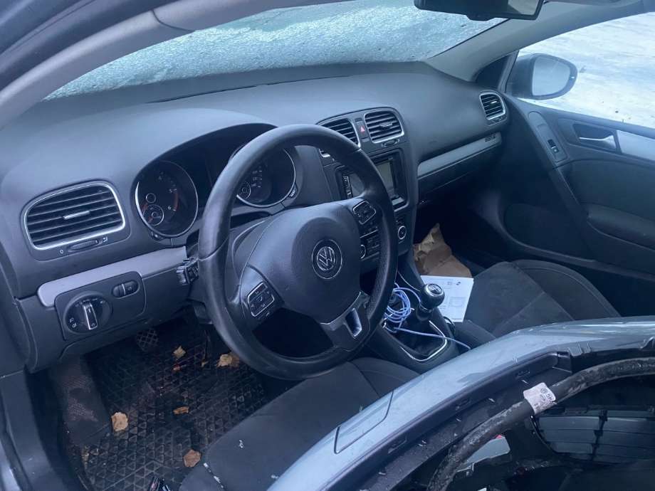 VW Golf VI 2008-2012 , Motorkode: CFF, Girkassekode: 