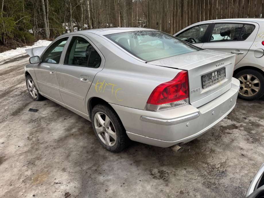 Volvo S60 2005-2010 (Type I, Fase 2) , Motorkode: D5244T5, Girkassekode: M66