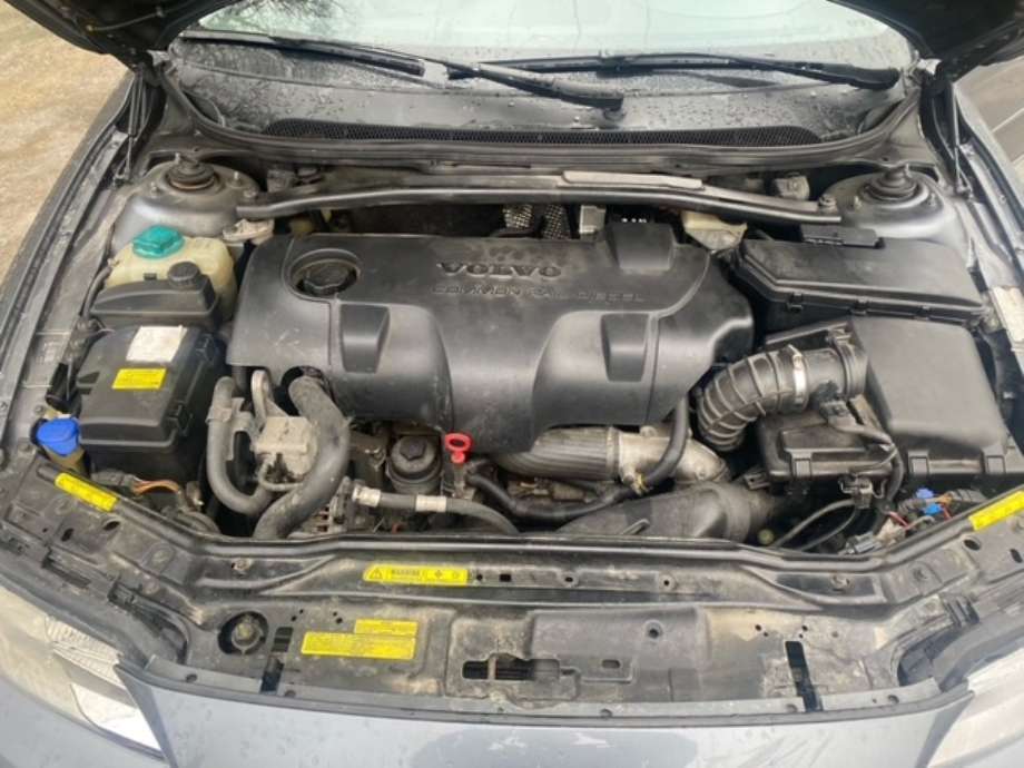 Volvo V70 2000-2004 (Type II, Fase 1) , Motorkode: D5244T(2), Girkassekode: 