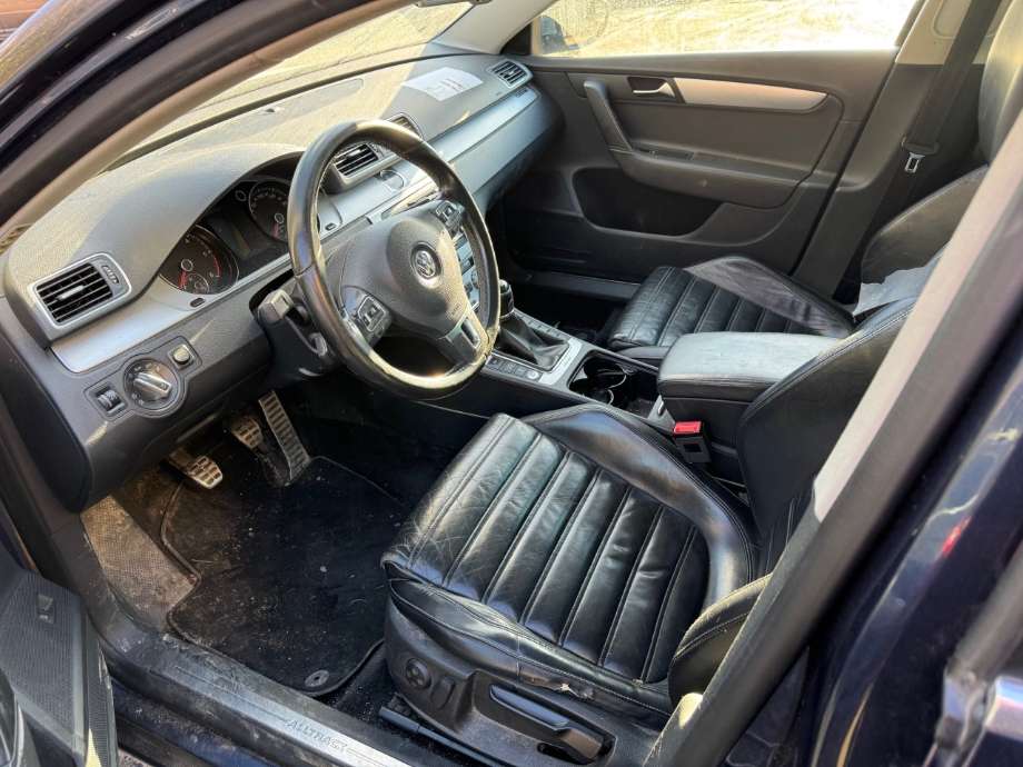 VW Passat 2011-2015 (B7) (B7), Motorkode: CFFB, Girkassekode: MKH